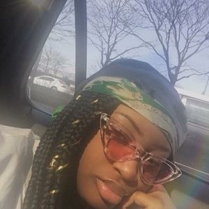 Meet your Posher, Chanesia